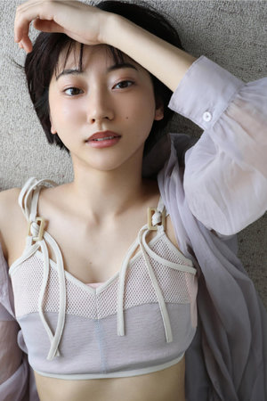 末世穿女尊：我靠空间种田养夫郎