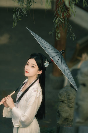 医手遮天：毒妃狠嚣张