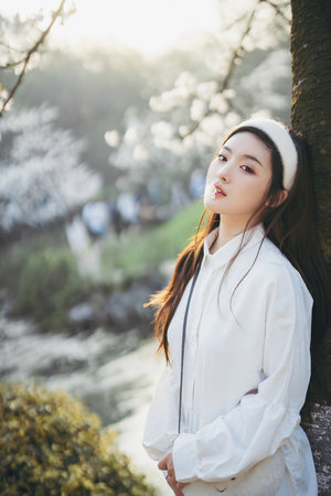 校花算什么，我老婆可是天仙！
